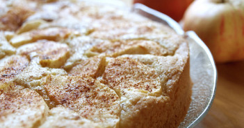Ricetta della torta di mele senza burro e latte Torta-di-Mele-senza-Burro-e-Latte