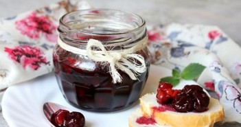 Ricetta della marmellata di ciliegie e cioccolato light Marmellata-di-ciliegie