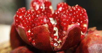 Come preparare il liquore al melograno Liquore-al-melograno