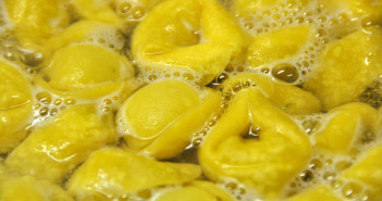 Ricetta dei tortellini classici Tortellini