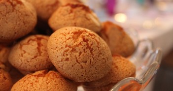 Come preparare degli ottimi amaretti fatti in casa Amaretti
