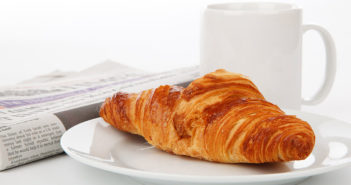 Come preparare i croissant fatti in casa: una meraviglia! Croissant