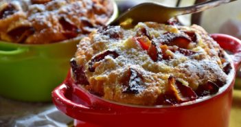 Come preparare un delizioso crumble di pesche: ricetta facilissima! Crumble-di-pesche