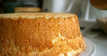 La ricetta della Angel Cake: la torta americana priva di grassi Angel-Cake