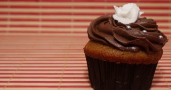La ricetta dei Cupcake al Cioccolato: facili e bellissimi! Cupcake-al-cioccolato