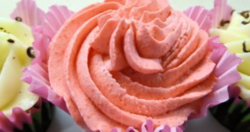 Come preparare ottimi Frosting per decorare i dolci Frosting