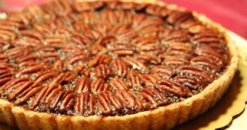 La ricetta della Pecan Pie perfetta: la torta di noci americana Pecan-pie