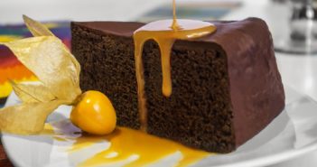 Torta di Cachi: la ricetta perfetta, facile e golosa! Torta-di-cachi