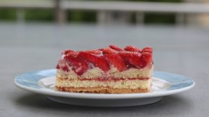 Torta-morbida-alle-fragole